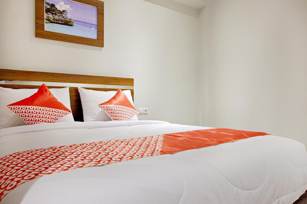 Super Oyo 2756 Anata Hotel Makassar Buitenkant foto