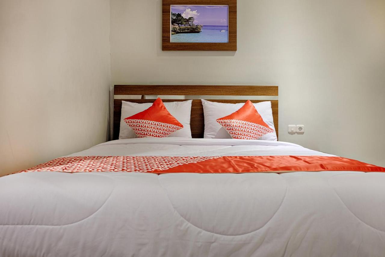 Super Oyo 2756 Anata Hotel Makassar Buitenkant foto