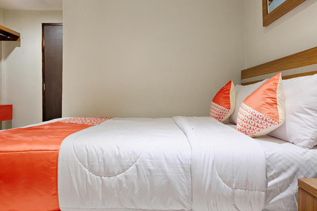 Super Oyo 2756 Anata Hotel Makassar Buitenkant foto