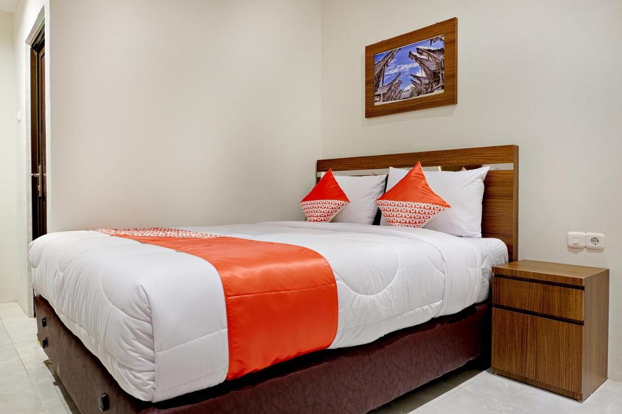 Super Oyo 2756 Anata Hotel Makassar Buitenkant foto